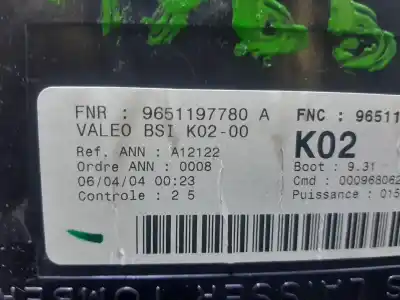 Peça sobressalente para automóvel em segunda mão caixa de fusíveis e relés por peugeot 307 break / sw (s1) break xs referências oem iam 9651197780  