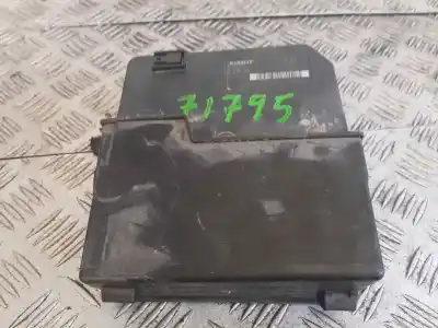 Peça sobressalente para automóvel em segunda mão caixa de fusíveis e relés por renault kangoo dynamique referências oem iam 8201044237  