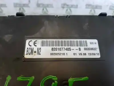 Peça sobressalente para automóvel em segunda mão caixa de fusíveis e relés por renault kangoo dynamique referências oem iam 8201077405  