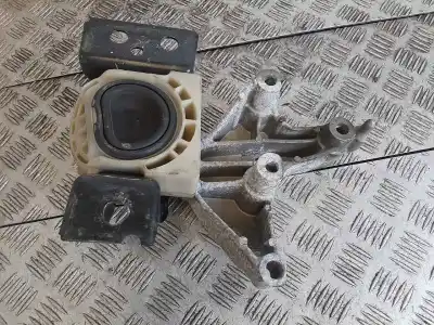 Second-hand car spare part right engine support for renault kangoo dynamique oem iam references   