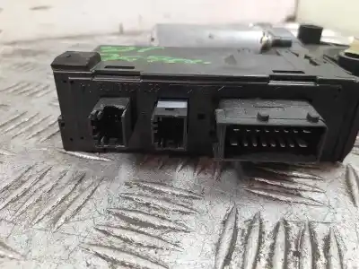 Pièce détachée automobile d'occasion moteur lève vitre avant droit pour peugeot 307 break / sw (s1) sw pack références oem iam 9637130480  