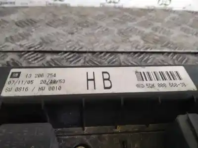 Pièce détachée automobile d'occasion BOÎTES À FUSIBLES pour OPEL ZAFIRA B FURGONETA/MONOVOLUMEN (A05)  Références OEM IAM 13206754  5DK00866838