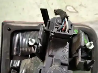 Автозапчасти б/у внутренний правый задний фонарь за seat leon (1m1) 1.9 tdi ссылки oem iam 1m6945259