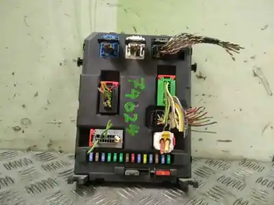 Second-hand car spare part fuse box unit for citroen c3 picasso exclusive oem iam references 9666952380  22661f01