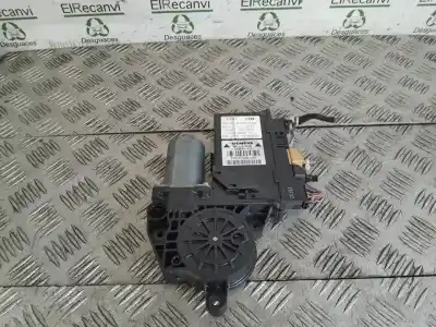 Pièce détachée automobile d'occasion Moteur Lève Vitre Avant Droit pour AUDI A4 AVANT (8E) A4 AVANT 8E Références OEM IAM 8E1959802B  
