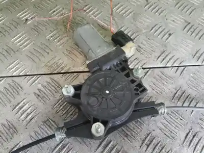 Second-hand car spare part passenger side right window regulator for kia rio 1.5 crdi ex2 oem iam references   2 pins