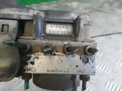 Peça sobressalente para automóvel em segunda mão abs por renault clio iii rip curl 75 cv / 55 kw referências oem iam 8200747140  