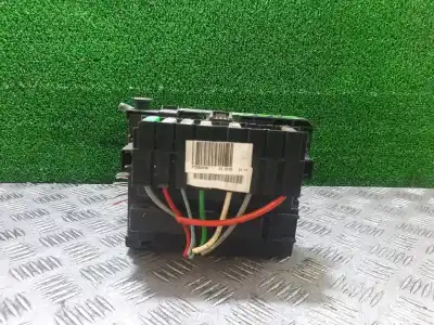 Recambio de automóvil de segunda mano de CAJA RELES / FUSIBLES para PEUGEOT 307 BREAK/ SW (S2)  referencias OEM IAM 9661087080  