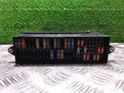 Pezzo di ricambio per auto di seconda mano scatola relè/fusibili per volkswagen touran (1t2) advance riferimenti oem iam 1t1970039  0536186556