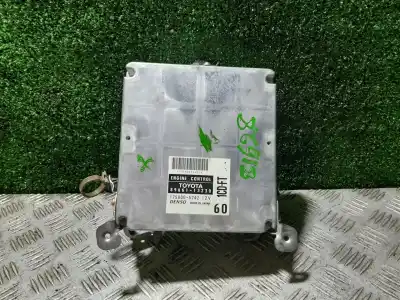 Peça sobressalente para automóvel em segunda mão centralina de motor uce por toyota corolla (e12) 2.0 d-4d linea sol berlina referências oem iam 8966113230