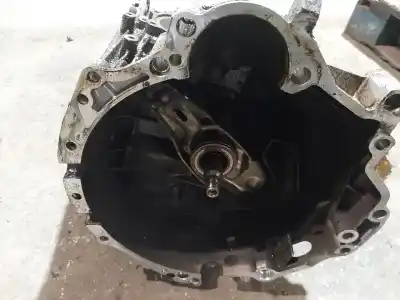 Second-hand car spare part gearbox for audi a4 b7 avant (8ed) 2.0 oem iam references 012301211ae  palet 8023