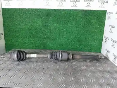 Автозапчастина б/у передня права трансмісія для RENAULT CLIO II FASE II (B/CB0) Campus Посилання на OEM IAM 8200538738  