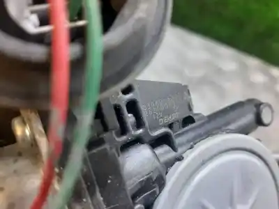 Автозапчасти б/у регулятор стекла переднего левого за SUZUKI SWIFT BERLINA (MZ) GL ссылки OEM IAM 8346063J00 2 PINS 