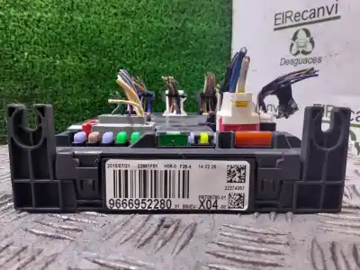 Second-hand car spare part fuse box unit for citroen c3 collection oem iam references 9666952280  