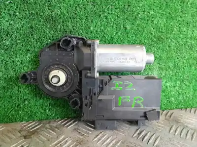 Second-hand car spare part left front window motor for peugeot 307 break / sw (s1) 307 break / sw (s1) (2002 - 2005) oem iam references 9634457580   Second-hand car spare part left front window motor for peugeot 307 break / sw (s1) 307 break / sw (s1) (2002 - 2005) oem iam references 9634457580