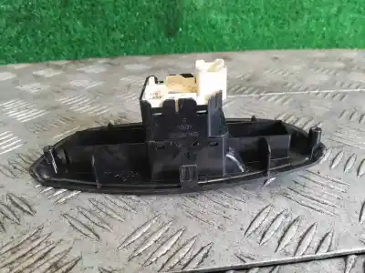 Pezzo di ricambio per auto di seconda mano Interruttore Alzacristalli Anteriore Sinistro per DAEWOO LANOS LANOS Riferimenti OEM IAM 96540780  