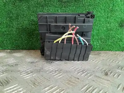 Pièce détachée automobile d'occasion BOÎTES À FUSIBLES pour CITROEN C4 BERLINA  Références OEM IAM 9667044880  