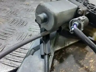 Second-hand car spare part passenger side right window regulator for renault kangoo furgón professional oem iam references  2 pins 