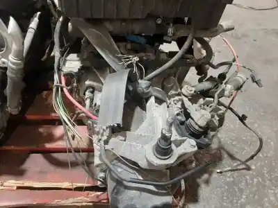 Pièce détachée automobile d'occasion MOTEUR COMPLET pour RENAULT CLIO III  Références OEM IAM D4FD7  PALET 8010