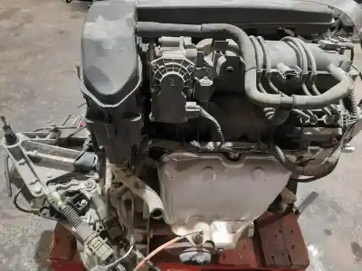 Автозапчастина б/у двигун комплект для renault clio iii collection посилання на oem iam d4fd7  palet 8010