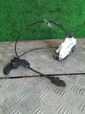 Second-hand car spare part left front door lock for renault twingo authentique oem iam references 090211  