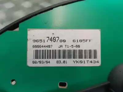 Pièce détachée automobile d'occasion COMPTEUR DE VITESSE TABLEAU DE BORD pour PEUGEOT 206 BERLINA  Références OEM IAM 9651740780  