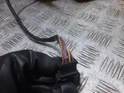 Pezzo di ricambio per auto di seconda mano retrovisore destro per seat toledo (1m2) select riferimenti oem iam 010763 8 pins 