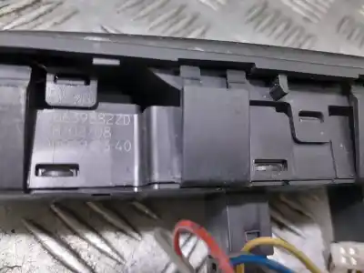 Tweedehands auto-onderdeel LINKER VOORRUIT SCHAKELAAR voor CITROEN C4 PICASSO  OEM IAM-referenties 96639382ZD  