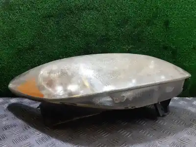 Second-hand car spare part right headlight for mazda mpv (lv) 2.5 oem iam references p3815r