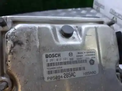 Pezzo di ricambio per auto di seconda mano  per CHRYSLER VOYAGER (RG)  Riferimenti OEM IAM P05094285AC  0281012121