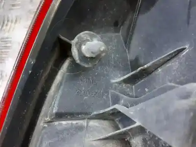 Автозапчасти б/у правый задний фонарь за FORD C-MAX (CB3) Ambiente ссылки OEM IAM 2SK009504  