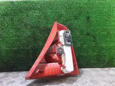 Second-hand car spare part left tailgate light for renault clio ii fase ii (b/cb0) authentique oem iam references 8200071413  