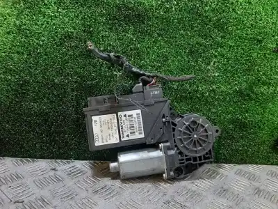 Pezzo di ricambio per auto di seconda mano  per AUDI A4 BERLINA (8E)  Riferimenti OEM IAM 8E1959802B  