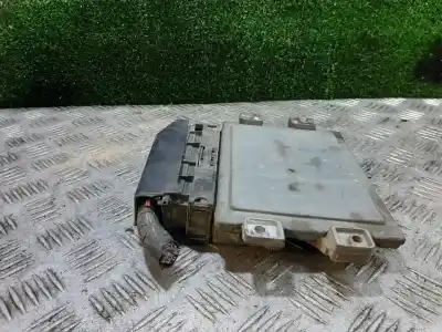 Second-hand car spare part ecu engine control for renault clio ii fase ii (b/cb0) authentique 58 cv / 43 kw oem iam references 8200326395  s110140201a