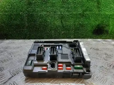 Second-hand car spare part fuse box unit for citroen berlingo 1.9 d multispace oem iam references 9650618580  