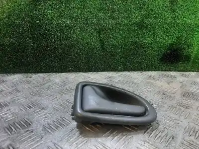 Second-hand car spare part exterior left front door handle for renault clio ii fase ii (b/cb0) base authentique 65 cv / 48 kw oem iam references 8200028994  