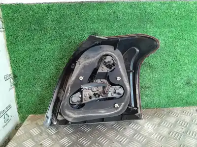 Peça sobressalente para automóvel em segunda mão FAROLIM TRASEIRO ESQUERDO por TOYOTA AVENSIS BERLINA (T25) 2.0 D4-D Executive Berlina Referências OEM IAM   