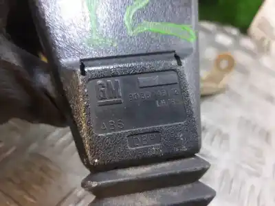 Gebrauchtes Autoersatzteil GÜRTELHAKEN VORN LINKS zum OPEL CORSA B (S93) 1.7 D (F08, F68, M68) OEM-IAM-Referenzen 90387491  