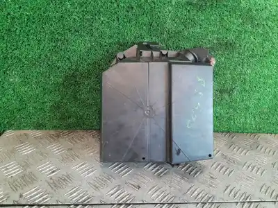 Second-hand car spare part fuse box unit for renault clio iii confort dynamique oem iam references   