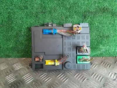 Second-hand car spare part fuse box unit for citroen berlingo 1.9 d multispace oem iam references 9642409880  