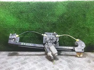 Recambio de automóvil de segunda mano de ELEVALUNAS DELANTERO IZQUIERDO para CITROEN C3 PLURIEL 1.4 referencias OEM IAM 400973G  