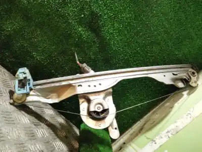 Second-hand car spare part driver left window regulator for renault modus confort dynamique 98 cv / 72 kw oem iam references 503620080119 4 pins 