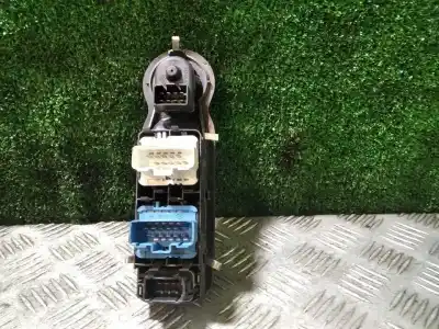 Second-hand car spare part left front power window switch for renault grand modus exception 86 cv / 63 kw oem iam references 8200379694  