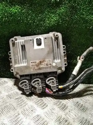 İkinci el araba yedek parçası ECU MOTOR KONTROL CIHAZI için CITROEN XSARA PICASSO (N68) 1.6 HDi OEM IAM referansları 9663268380  