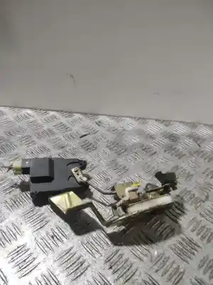 Second-hand car spare part left front door lock for daewoo matiz cd oem iam references   