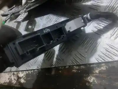 Автозапчастина б/у регулятор вікна передній лівий для AUDI A4 CABRIO (8H) 3.0 V6 30V CAT (ASN) Посилання на OEM IAM 0130821764  