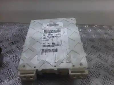 Pezzo di ricambio per auto di seconda mano scatola relè/fusibili per ford focus lim. black&red riferimenti oem iam dv6t14a073rl  