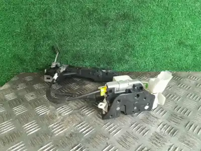 Автозапчастина б/у  для AUDI A1 (8X)  Посилання на OEM IAM 8J1837015  