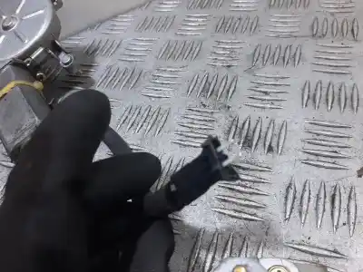 Second-hand car spare part driver left window regulator for kia rio ipanema berlina oem iam references  2 pins 