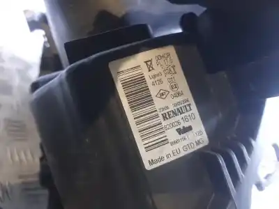 Second-hand car spare part left headlight for renault clio iii pack authentique oem iam references 8200261610  